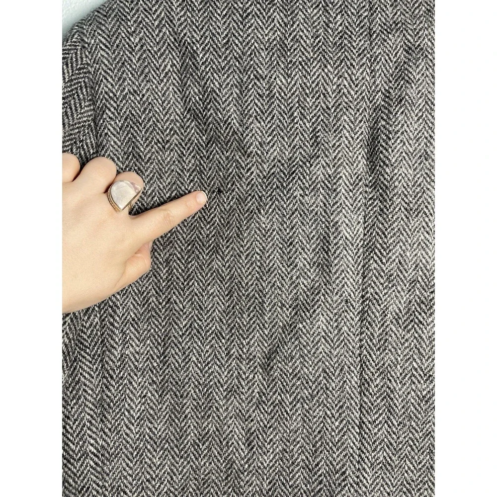 Harris Tweed Gray Herringbone Sport Coat 100% Scottish Wool VTG USA‎